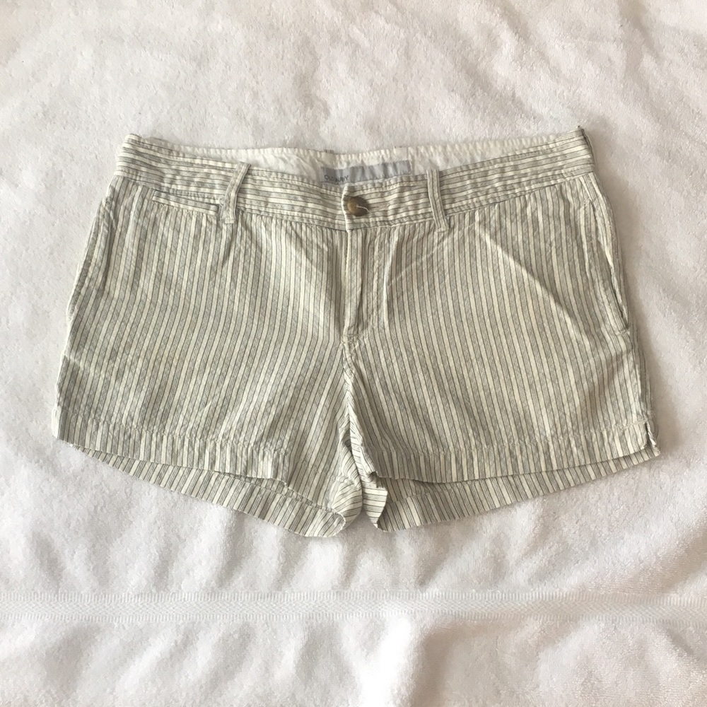 Old Navy || Striped Shorts